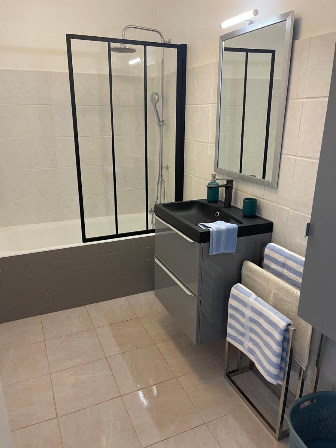 Apartment - 50m2 Au Calme, A Pieds *